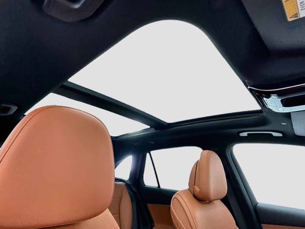 New 2027 Graphite Grey Metallic Mercedes-Benz GLC 300 image 18
