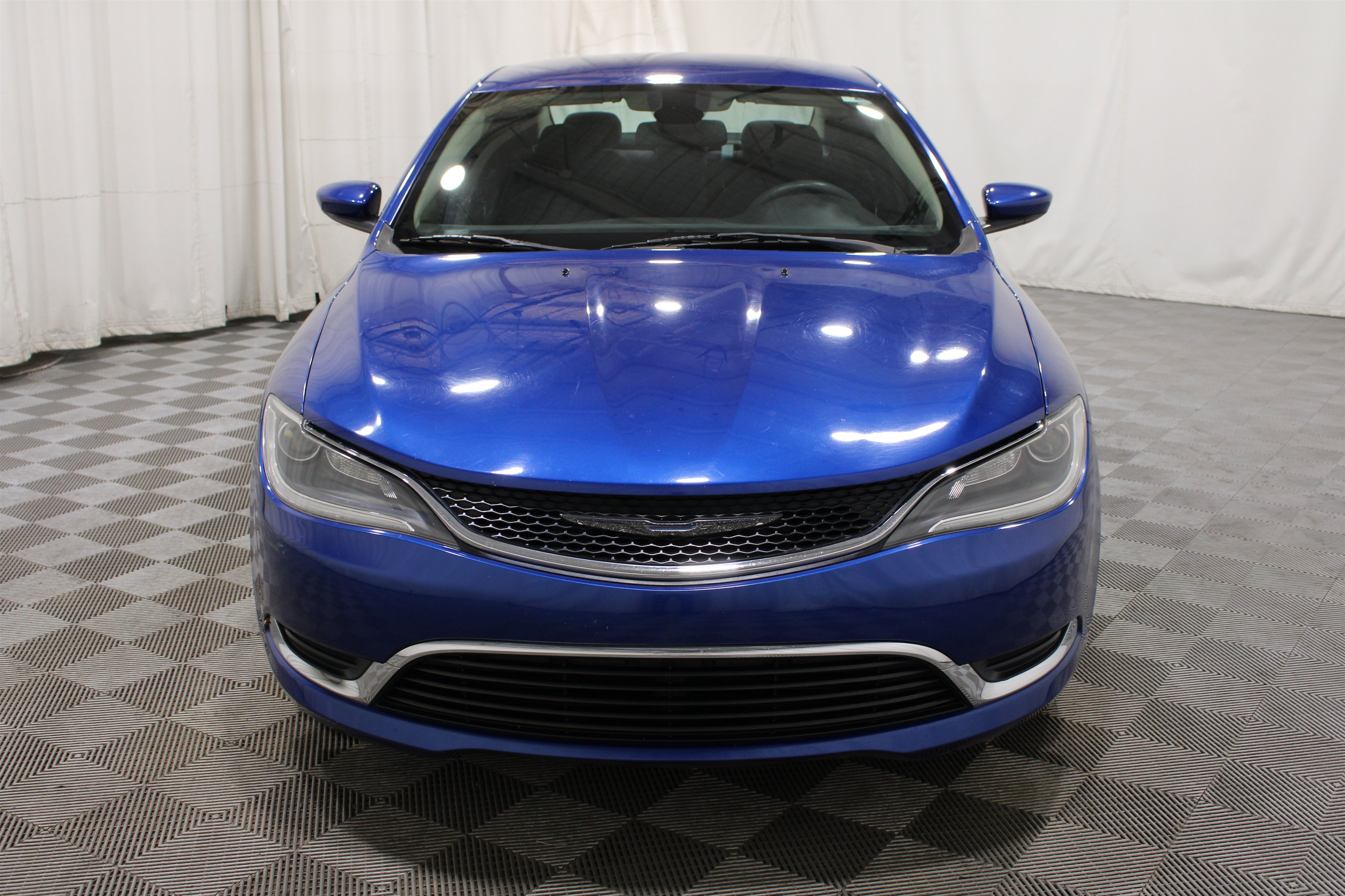 Used 2015 Vivid Blue Pearlcoat Chrysler Limited image 29