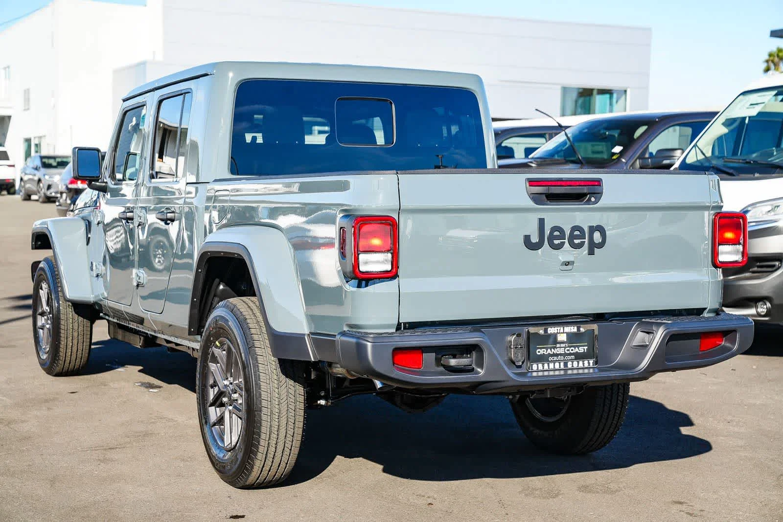 New 2026 Anvil Clear-Coat Exterior Paint Jeep Sport S image 6