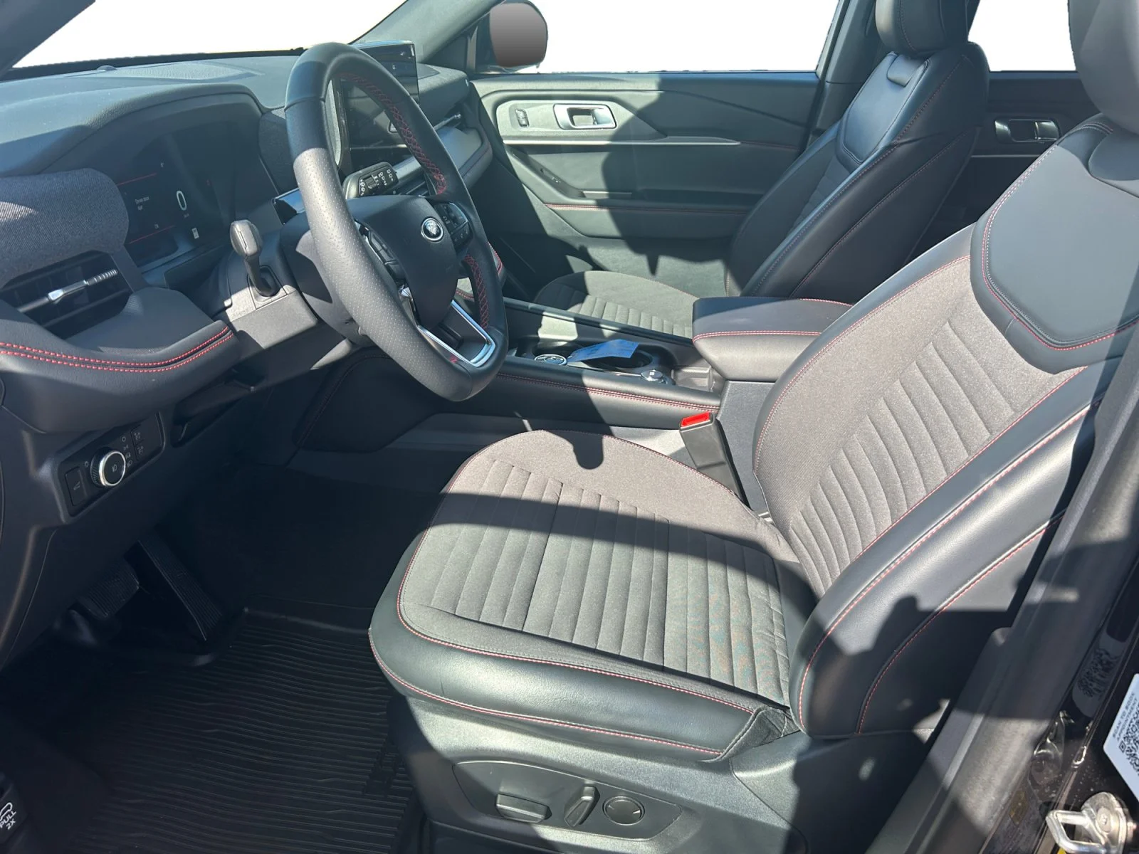Used 2025  Ford ST-LINE 4WD Low Kms image 14
