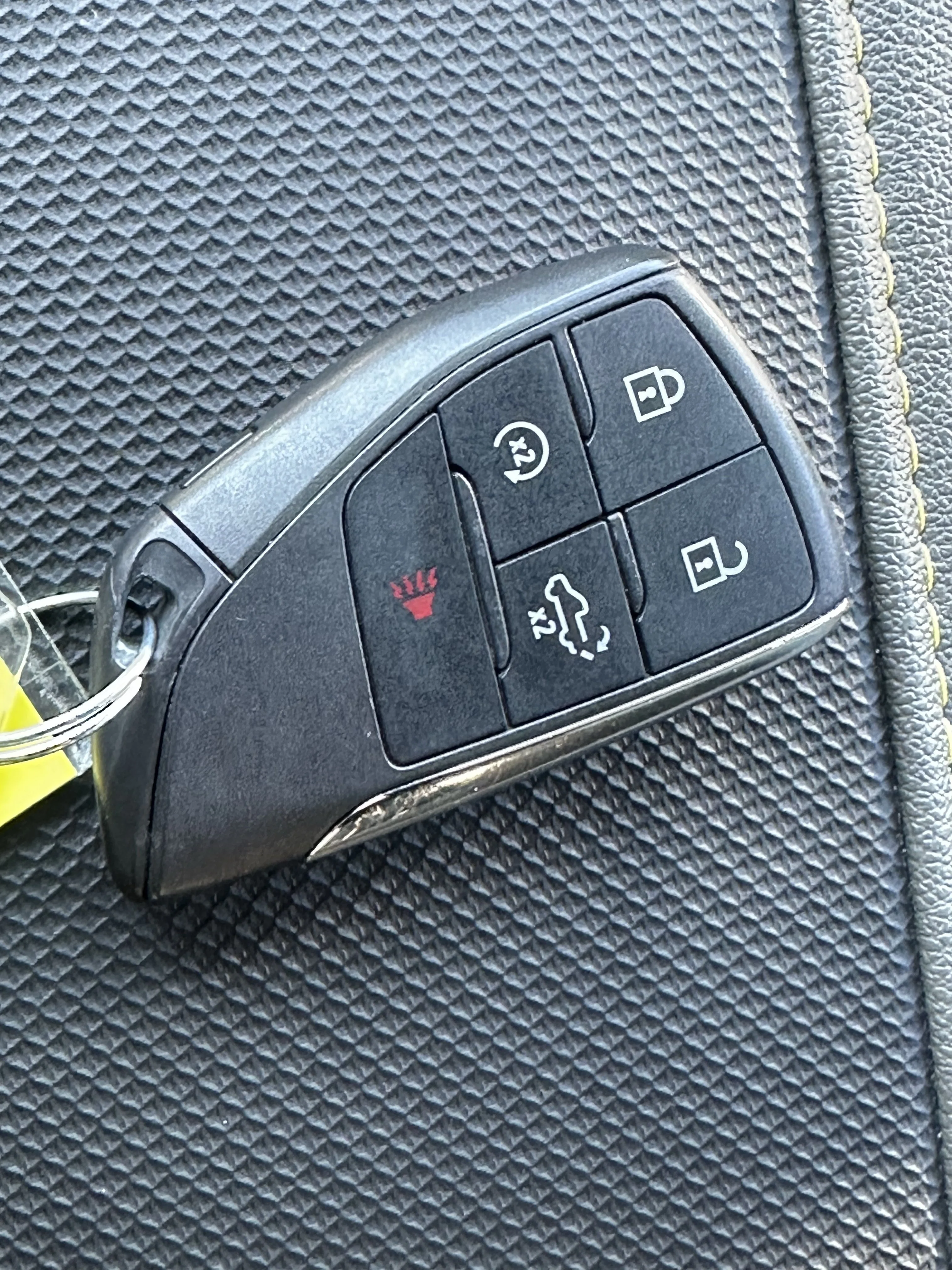 Certified Used 2025  Chevrolet ZR2 image 25