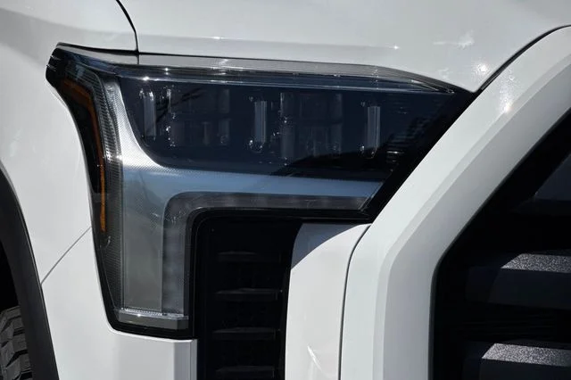 2026 Toyota Tundra Limited - Photo 31