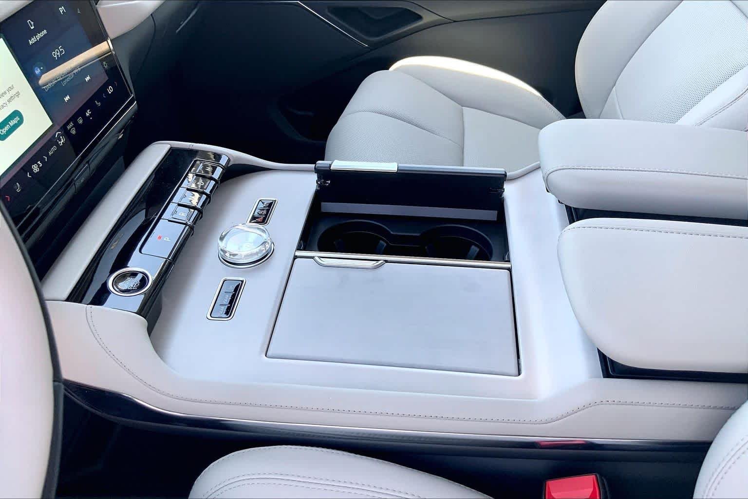 New 2026 Pristine White Metallic Tri-Coat Lincoln Premiere L image 7