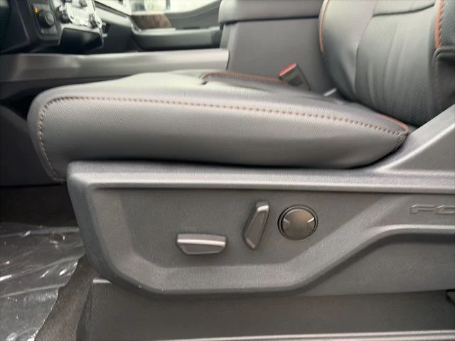 New 2026 Glacier Gray Metallic Tri-Coat Ford F-250® Lariat® image 49