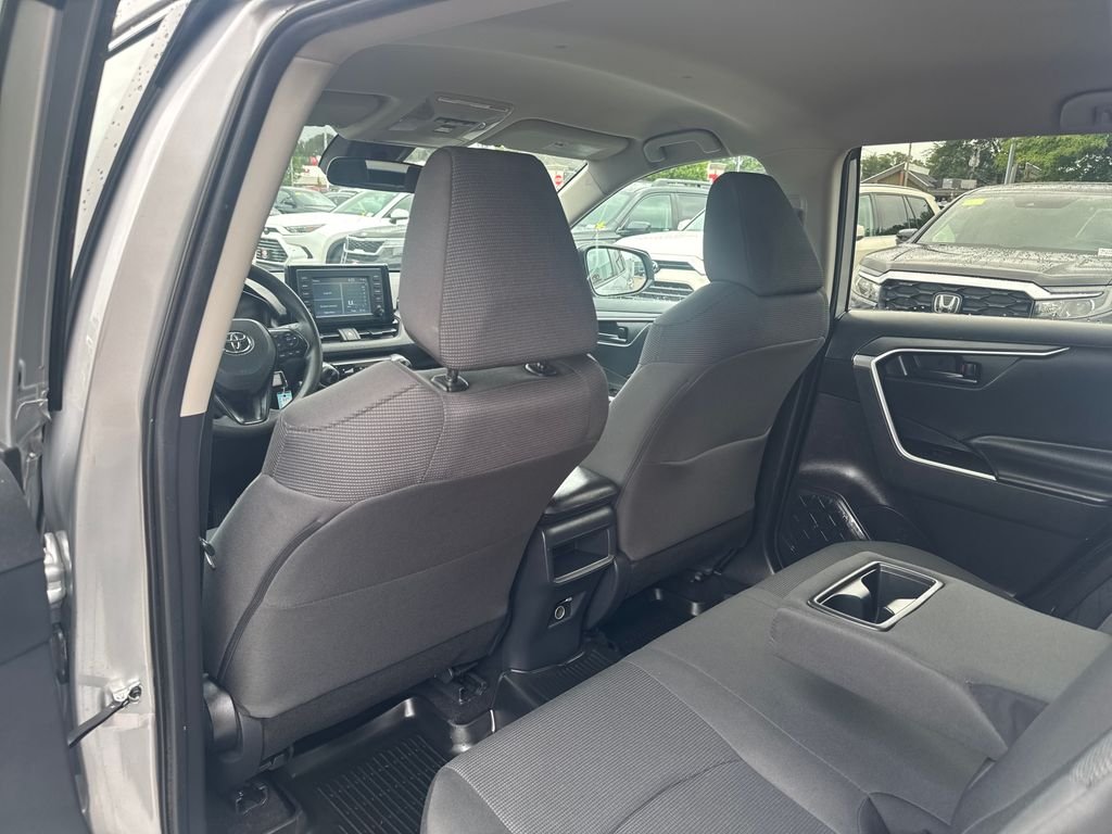 Used 2019 Silver Toyota LE image 35