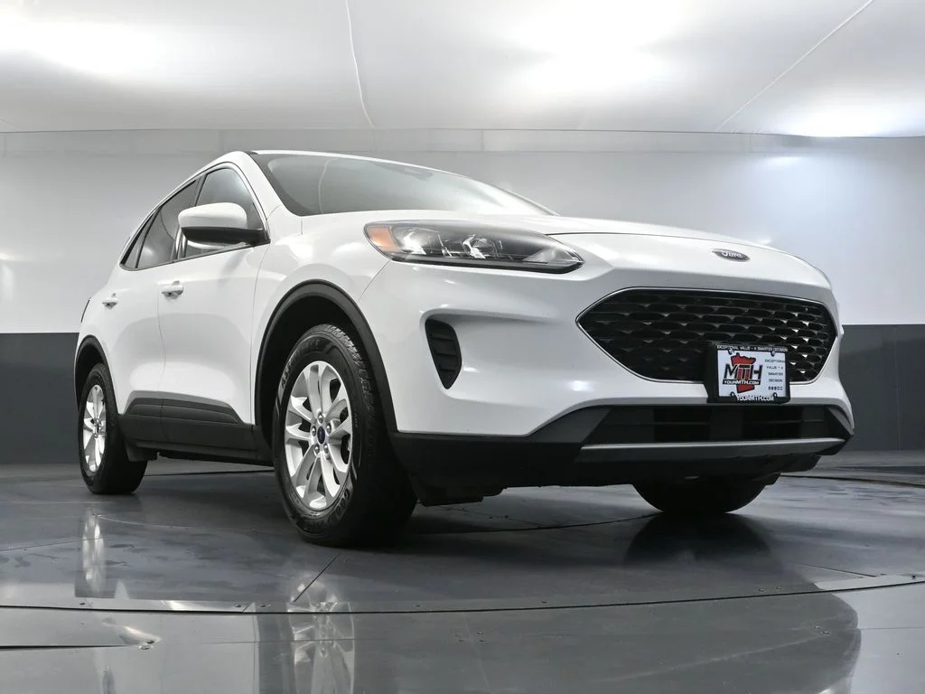 Used 2020 White Ford SE image 46