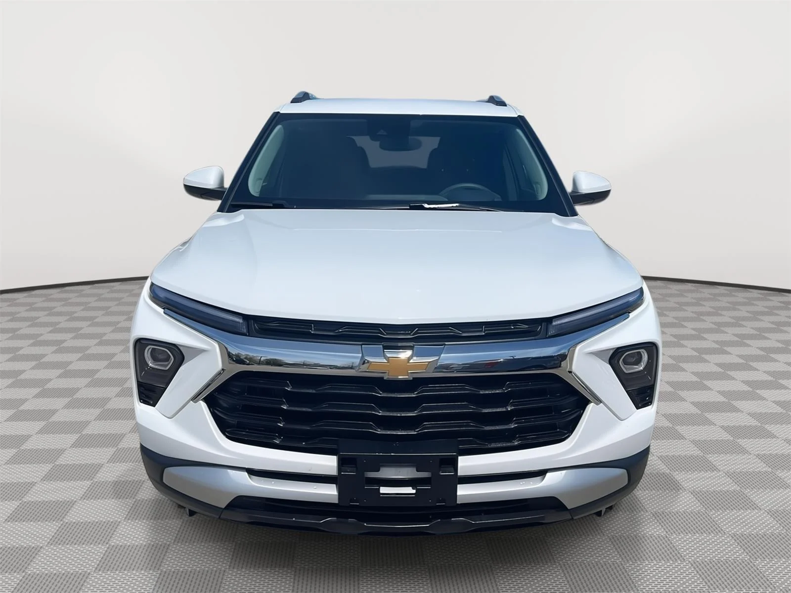 Used 2025 Summit White Chevrolet LT image 2