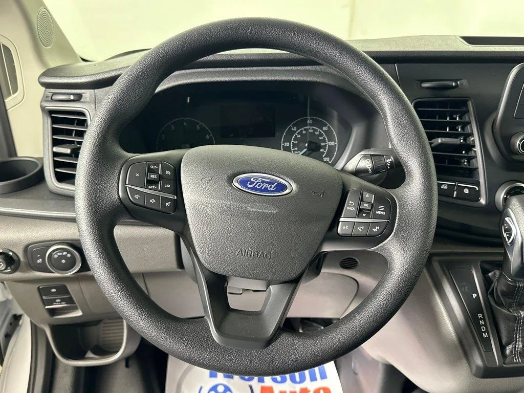 Used 2024 Oxford White Ford 250 image 18