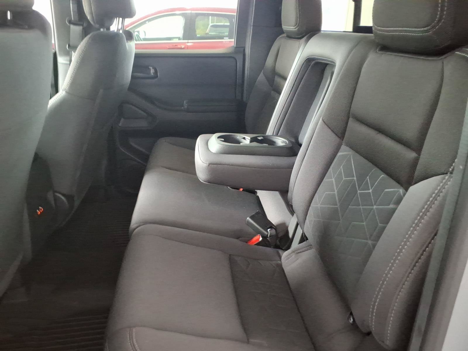 2026 Nissan Frontier SV - Photo 15