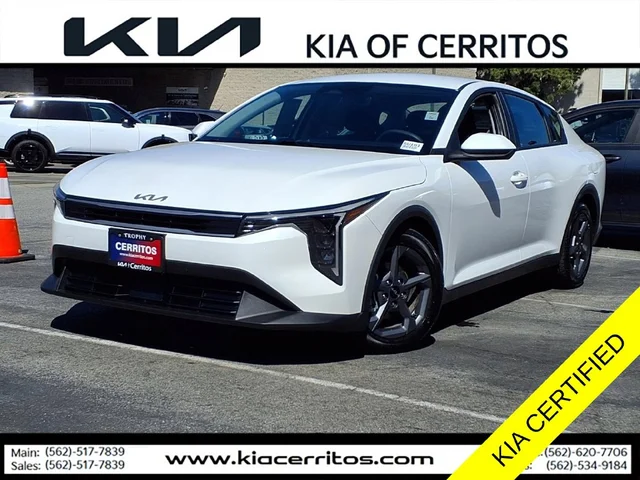 2025 Kia K4 LXS