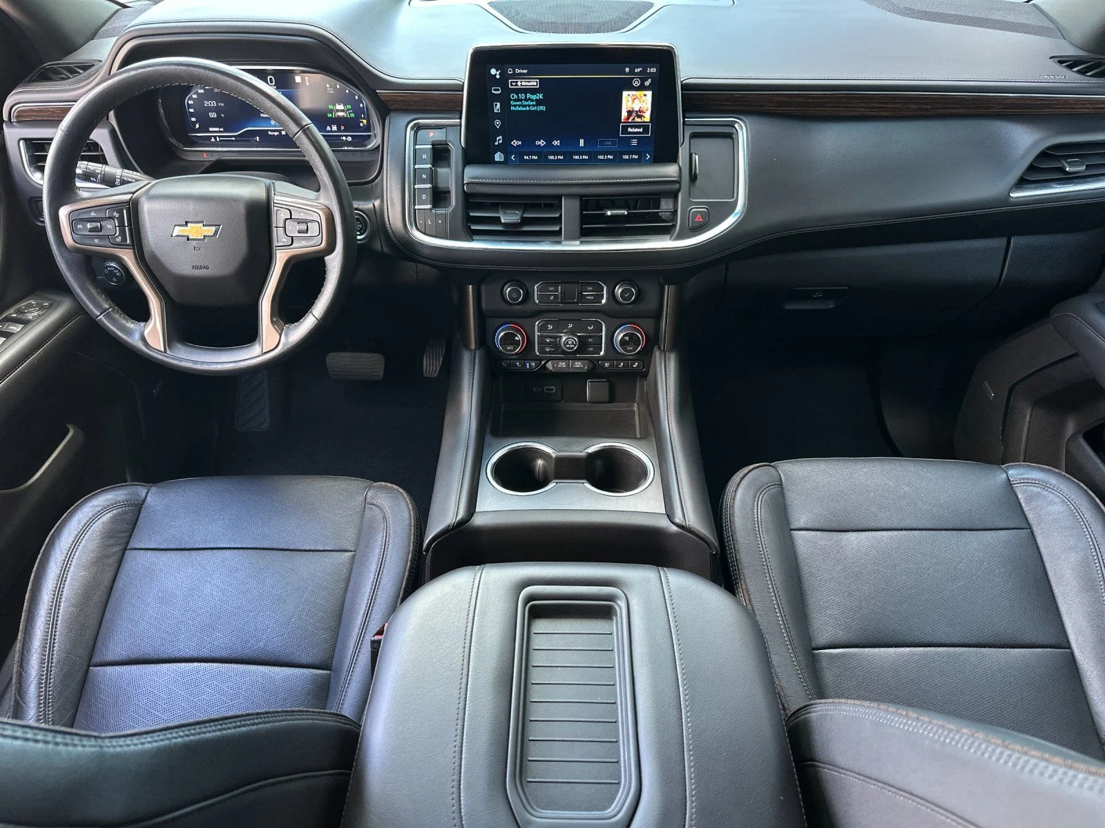 Used 2022 Black Chevrolet High Country image 11