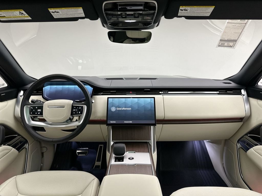 New 2026 Santorini Black Land Rover SE image 8
