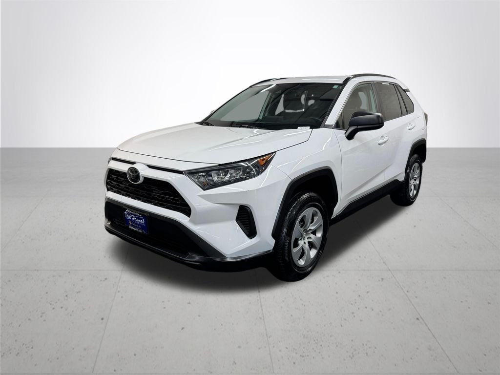 Used 2020 White Toyota LE image 2
