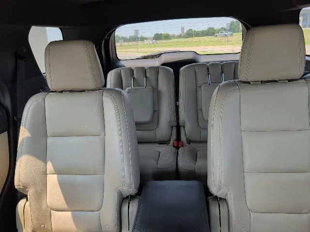 Used 2015 Red Ford XLT image 19
