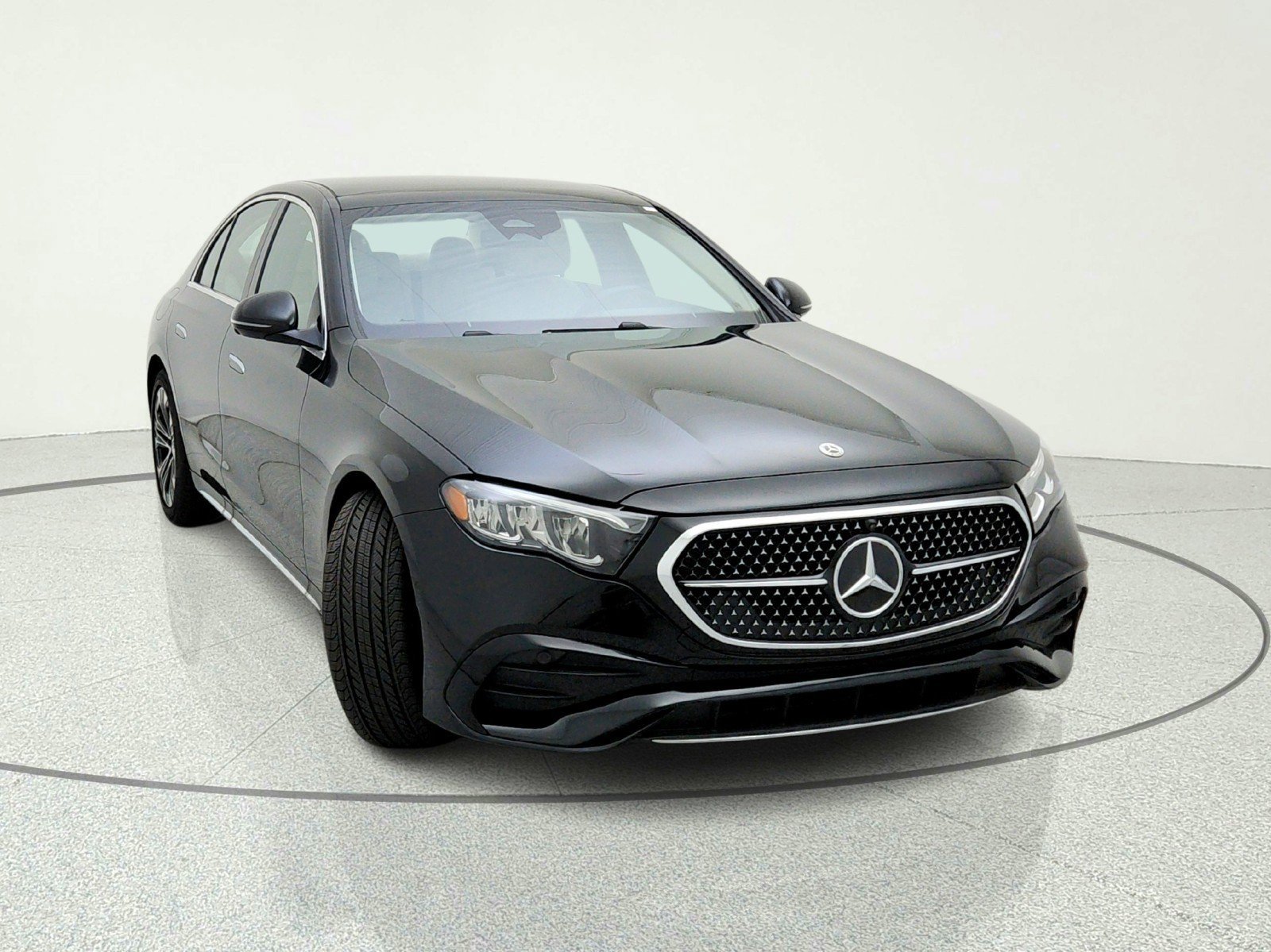 2026 Mercedes-Benz E-Class E350 - Photo 25