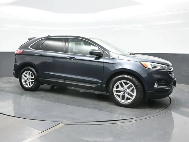 Used 2022 Blue Ford SEL image 7