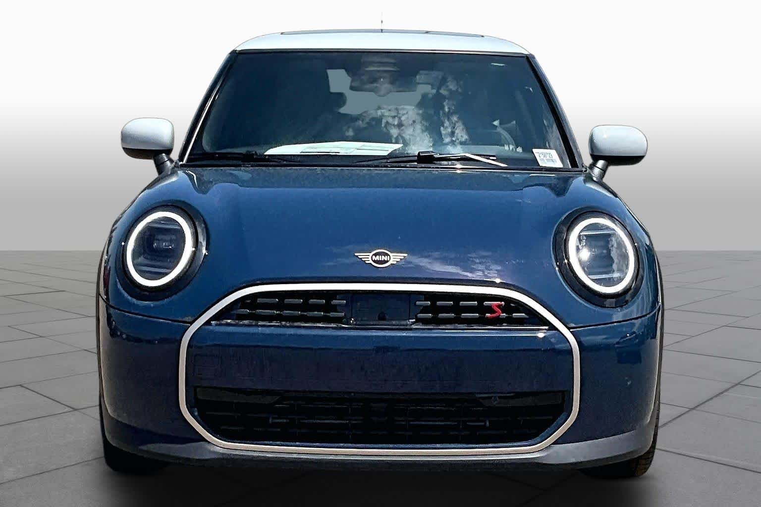 New 2026 Indigo Sunset Blue Metallic MINI Signature Plus image 3