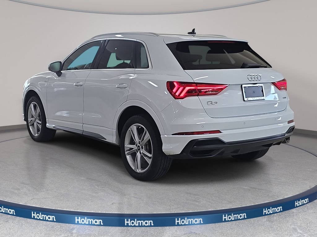 Used 2022 Glacier White Audi Premium Plus image 9