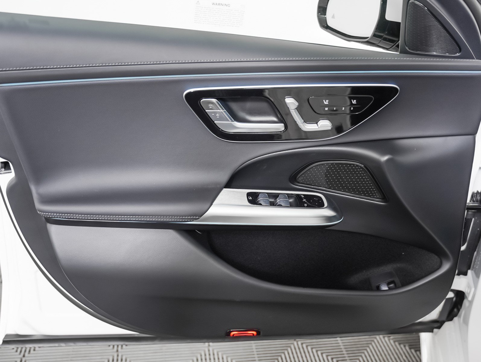 New 2027 Polar White Mercedes-Benz E 350 image 24