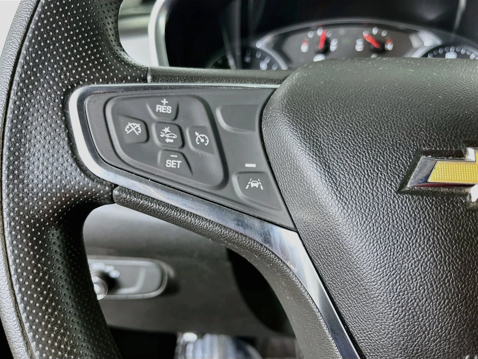 Used 2020 Blue Chevrolet LT image 13