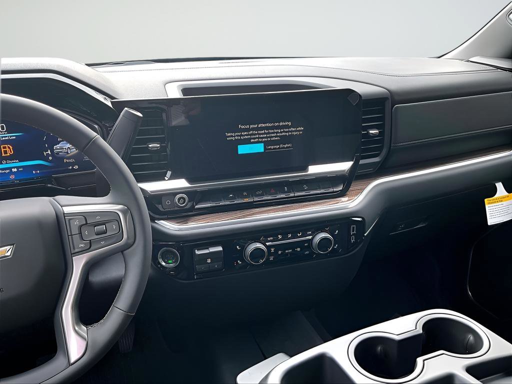 New 2026 Chevrolet Silverado 1500 LT 4D Crew Cab