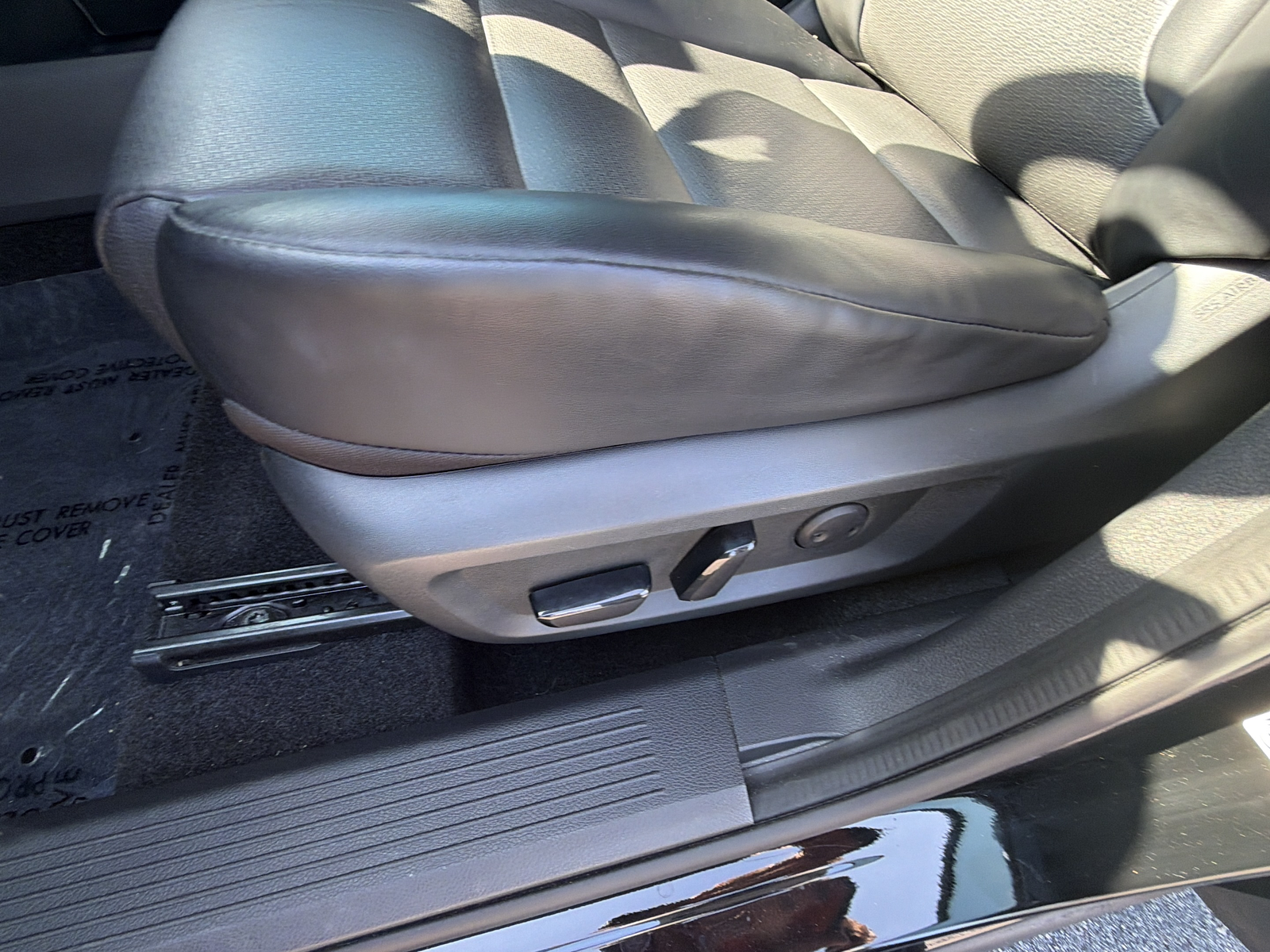 Used 2021 Black Nissan SV image 29