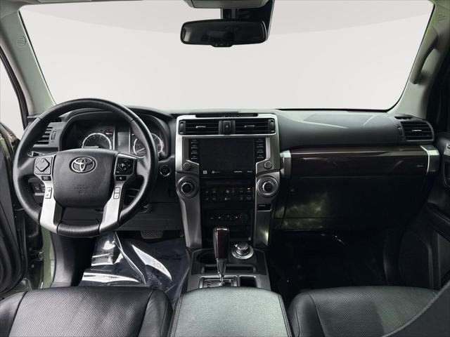 Certified Used 2022 ARMY GREEN Toyota  image 29