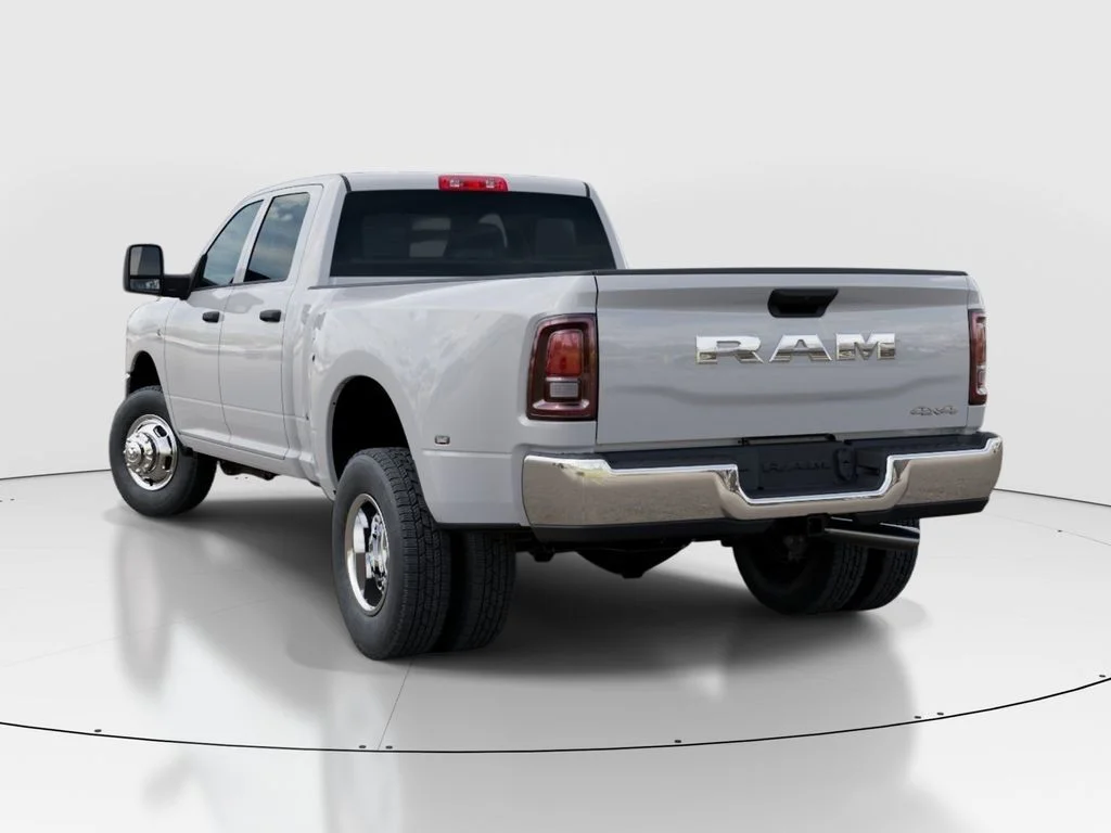New 2026 Bright White Clear-Coat Exterior Paint RAM Tradesman image 3