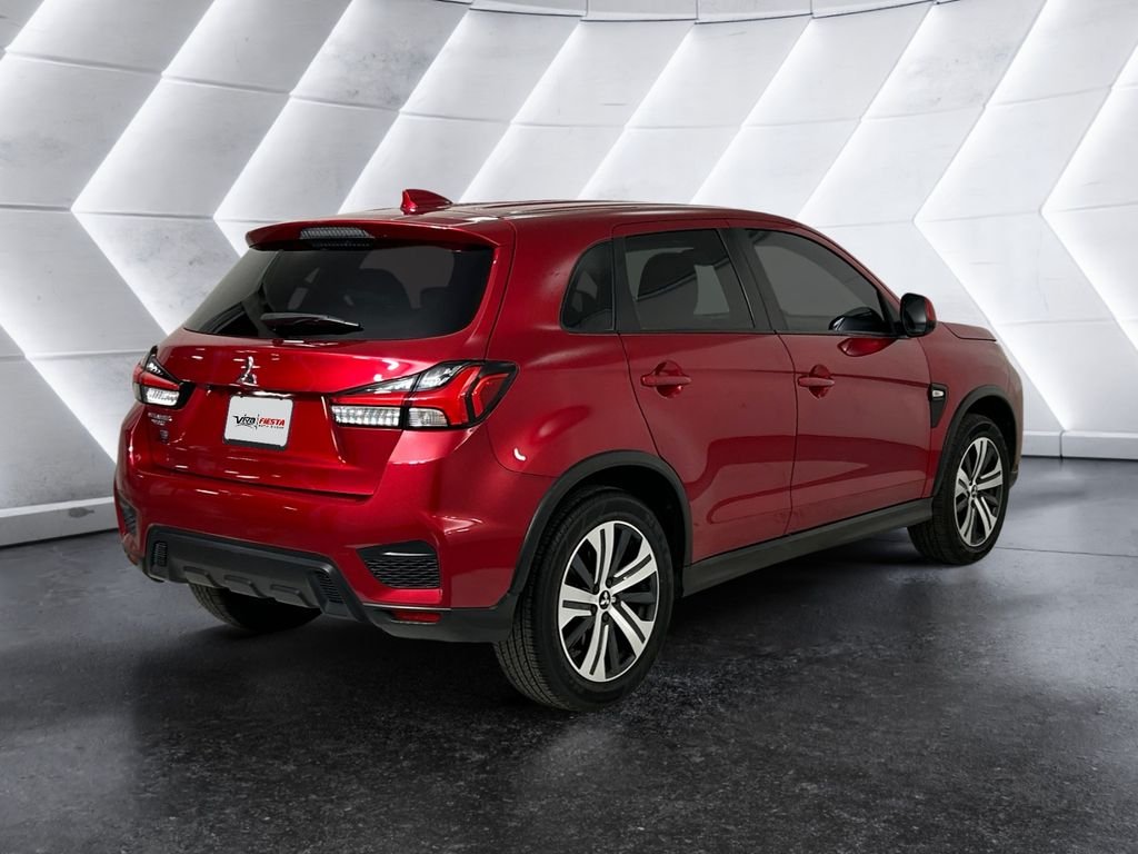 Used 2022 Red Mitsubishi 2.0 ES image 4