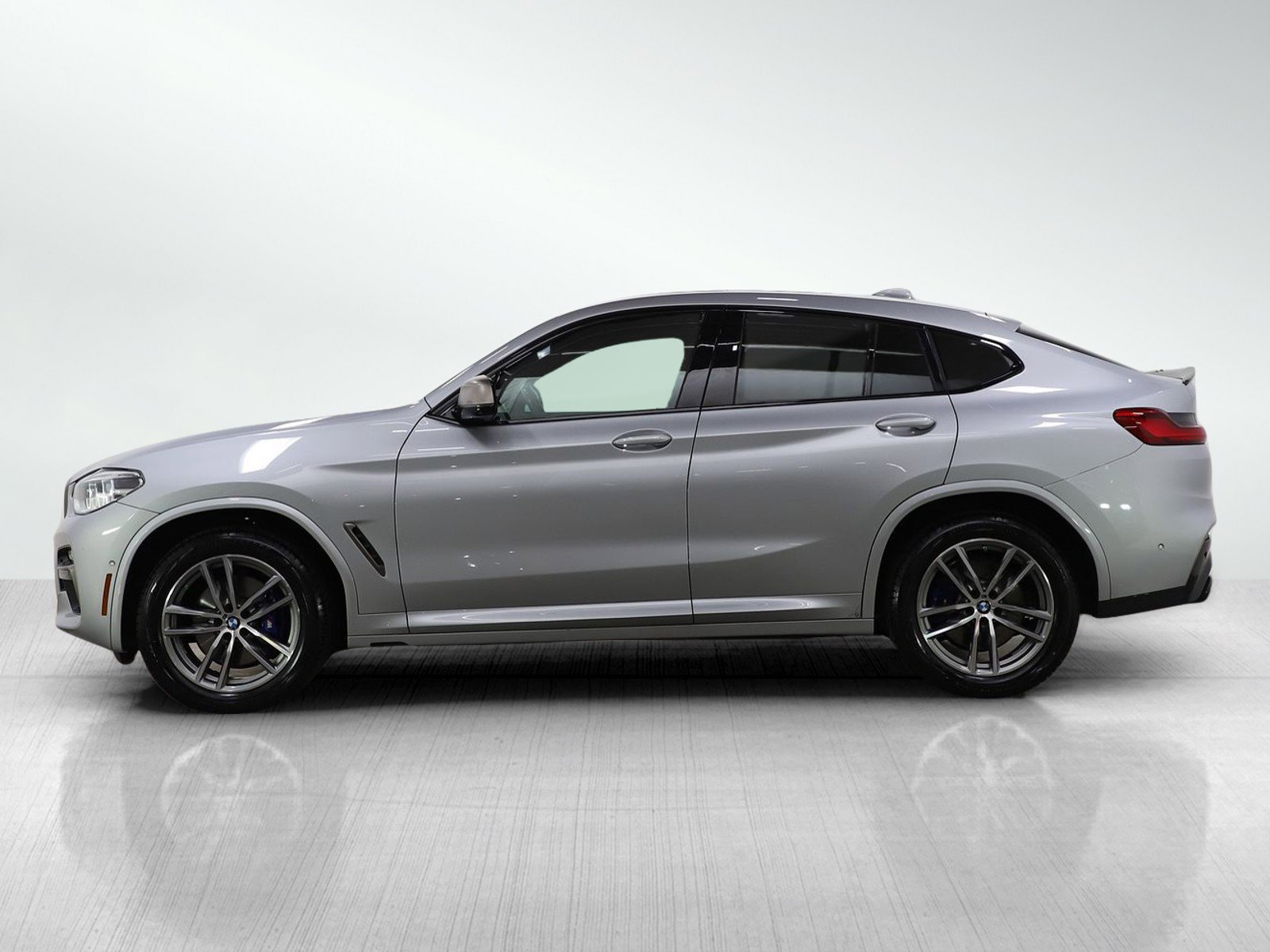 Used 2019 BMW X4 M40i with VIN 5UXUJ5C54KLA93482 for sale in Wayzata, Minnesota