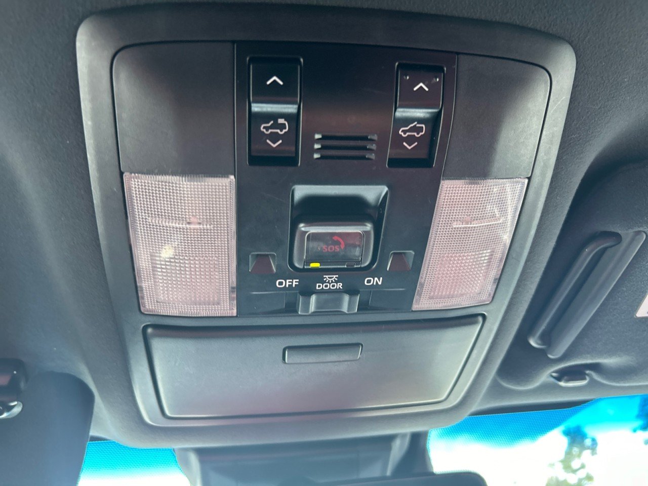 2023 Lexus GX LUXURY - Photo 17