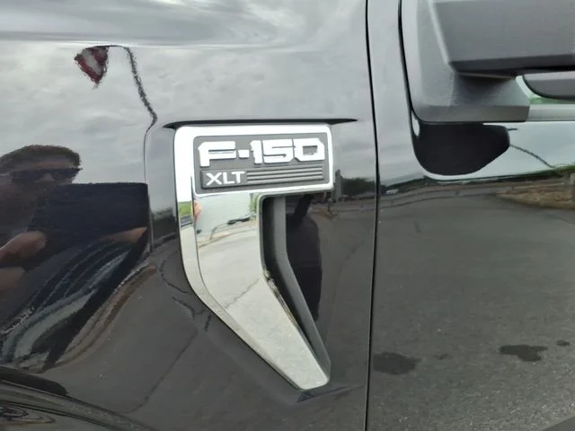 Used 2025 Black Ford XLT image 6