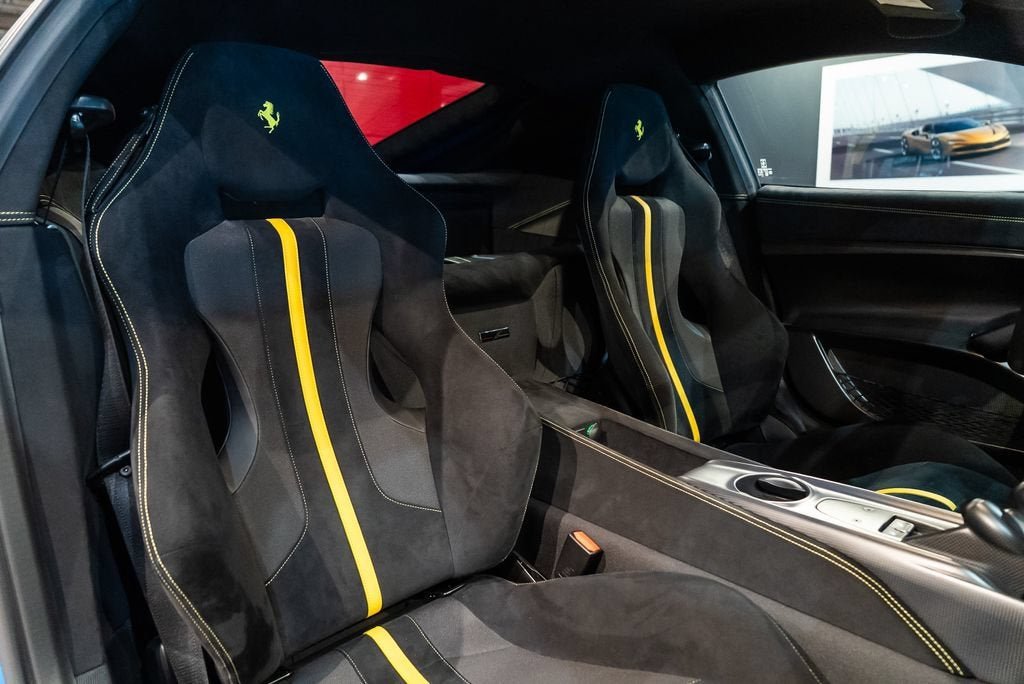 Certified Used 2017 Extra Sample Ferrari Base image 56