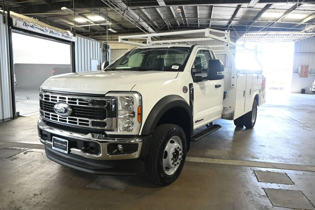 New 2026 Oxford White Ford XL image 5