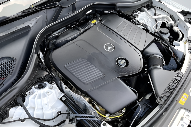 Used 2026  Mercedes-Benz GLC 300 Coupe image 28