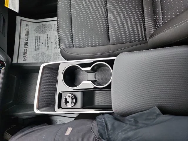 2026 Chevrolet Equinox LT - Photo 29