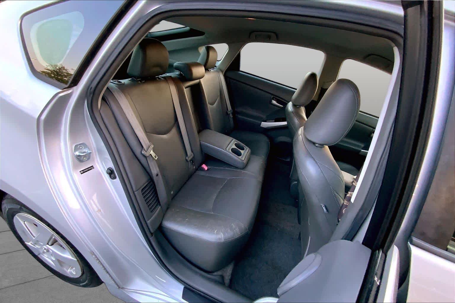 Used 2010 Classic Silver Metallic Toyota III image 16