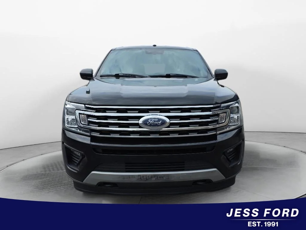 Used 2019 Agate Black Metallic Ford XLT image 8
