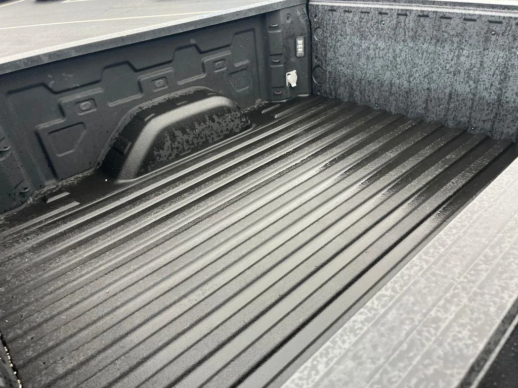2024 Chevrolet Silverado 1500 LT - Photo 23