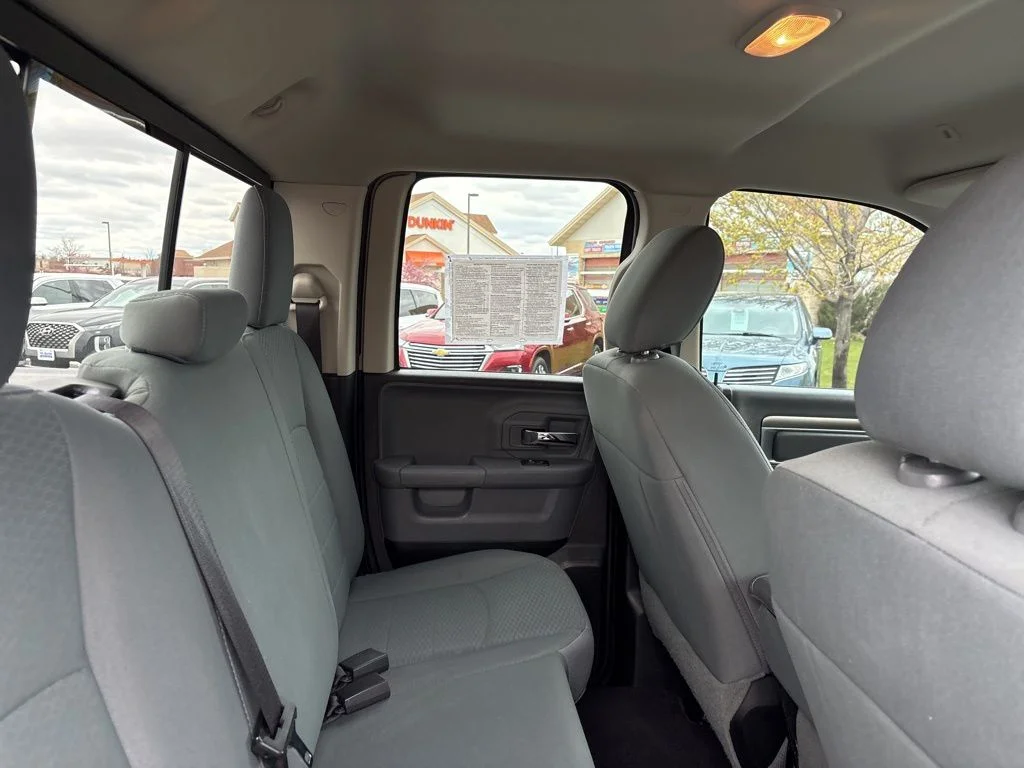 Used 2017 Delmonico Red Pearlcoat Ram SLT image 26