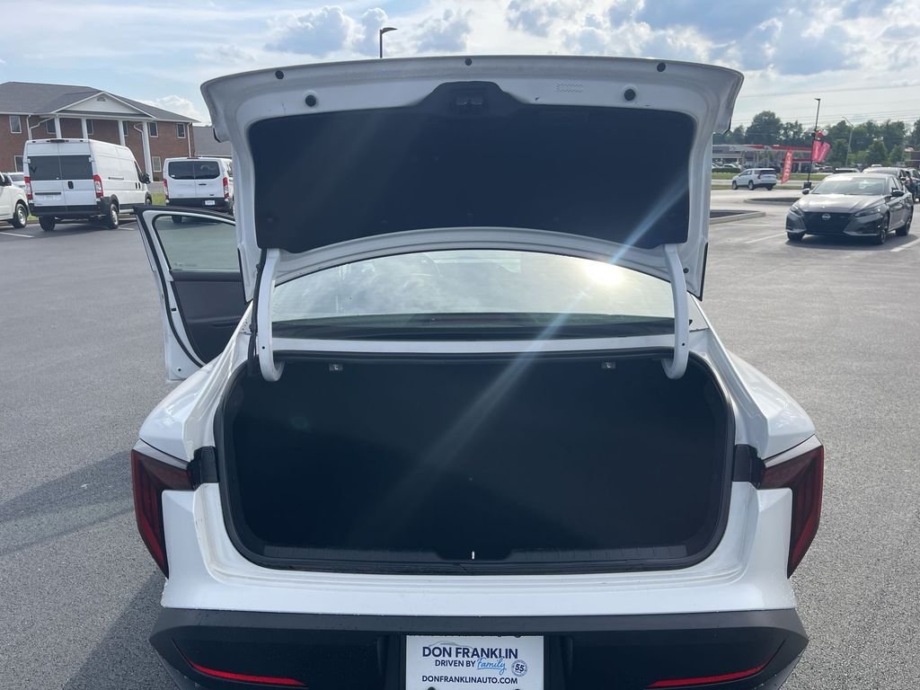Used 2025 White Kia EX image 23