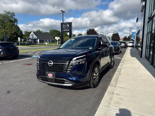 Used 2026 Blue Nissan SL image 8
