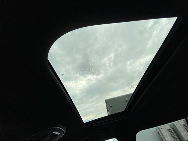 New 2026 Bright White Clear-Coat Exterior Paint Jeep Altitude image 26