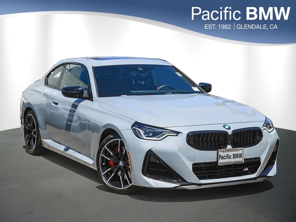 2025 BMW 2 Series M240i Coupe's photo