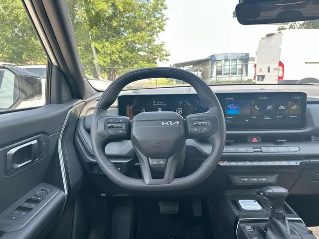 New 2027 Snow White Pearl Kia X-Line S image 13