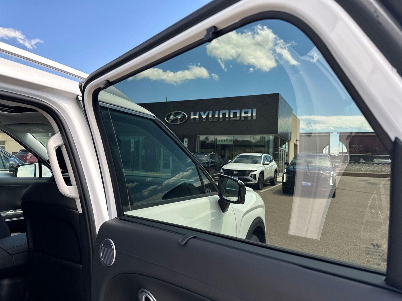 New 2026 White Hyundai SEL Premium AWD image 35