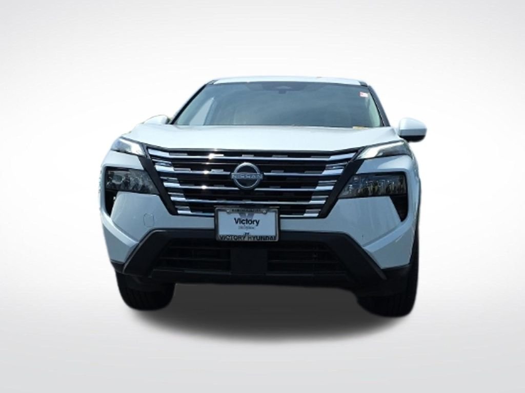 Used 2025 Nissan Rogue SV with VIN JN8BT3BB5SW156037 for sale in Kansas City