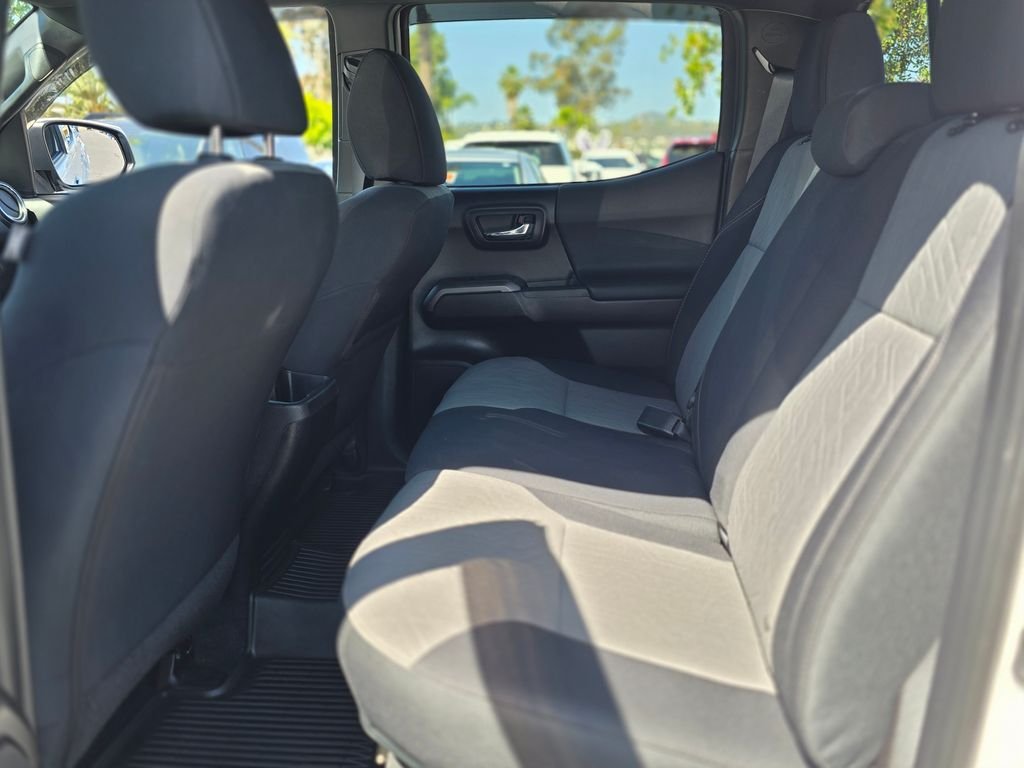 2020 Toyota Tacoma TRD Sport - Photo 16