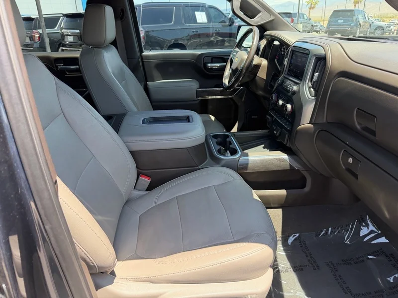 Used 2019 SHADOW GRAY METALLIC Chevrolet LTZ image 21