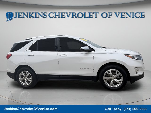 Used 2021 IRIDESCENT PEARL TRICOAT Chevrolet Premier image 2